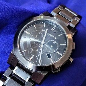 Burberry Black Ion Plated Swiss Made Chrono Men's Watch
Good used condition